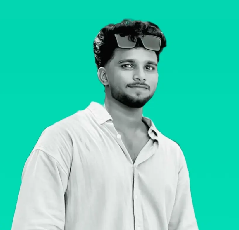 Safeer, Digital Marketing Expert, sharing a positive testimonial about Shaheed’s social media marketing and web development expertise